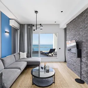 Apartment Oddity Seafront Penthouse, Thessaloniki